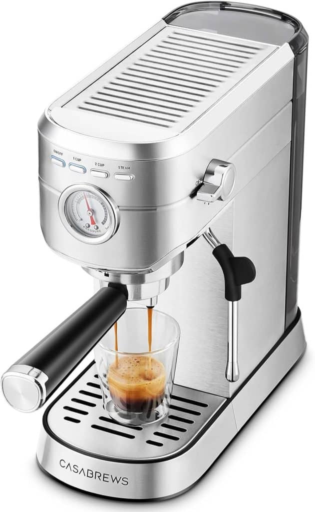 Test : cafetière expresso Casabrews 20 bars avec mousseur lait