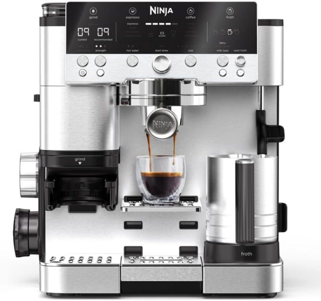 Test : machine à café ninja Luxe Premier 3-en-1 avec broyeur et mousseur