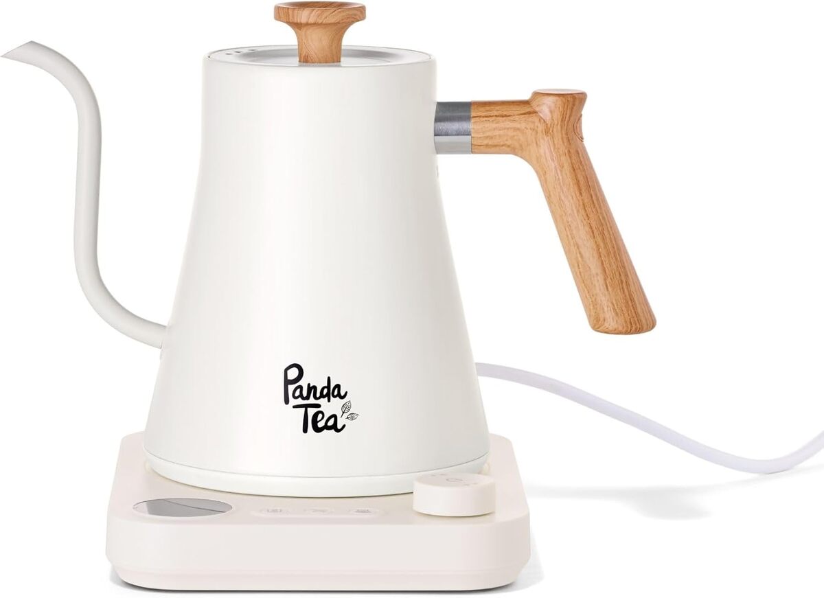 Test de la bouilloire Panda Tea à col de cygne 900 ml : précision et efficacité