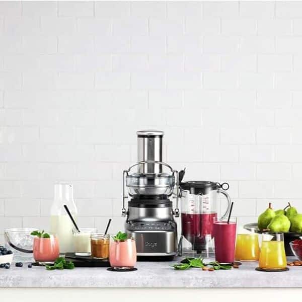 Découvrez notre test complet du Sage The 3X Bluicer, le blender et extracteur de jus 2-en-1 performant. Caractéristiques, avantages et verdict détaillé. 
