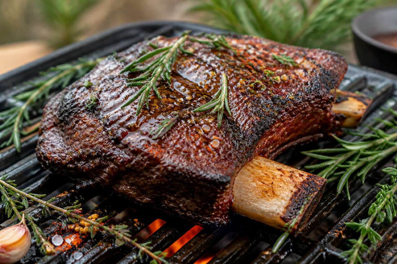 Côte de bœuf à l'os au barbecue pas chère : recette savoureuse