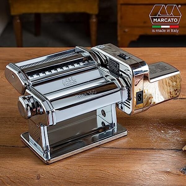 Découvrez notre test détaillé de la machine à pâtes Atlasmotor avec moteur : performances, avantages et inconvénients pour bien choisir.